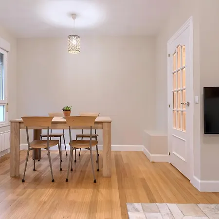 Vivienda Turistica Reformada En Zona Residencial Con Garaje Y Wifi Більбао