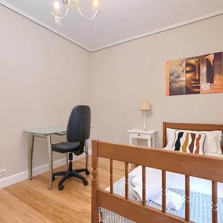Vivienda Turistica Reformada En Zona Residencial Con Garaje Y Wifi Апартаменти Більбао