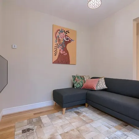 Vivienda Turistica Reformada En Zona Residencial Con Garaje Y Wifi Більбао