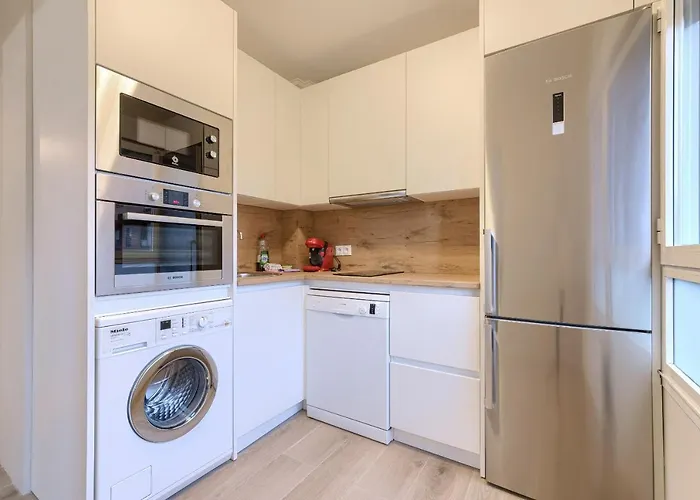 Vivienda Turistica Reformada En Zona Residencial Con Garaje Y Wifi * Бильбао